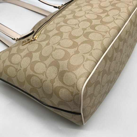 Coach Beige and Cream Signature Coated Canvas Station Tote Bag CH504 - Picture 9 of 11